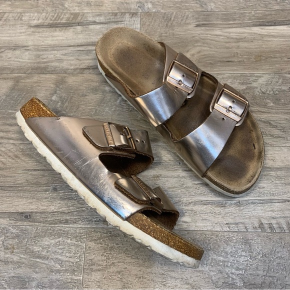 Birkenstock Arizona Metallic Copper Buckle Sandals - Picture 10 of 11